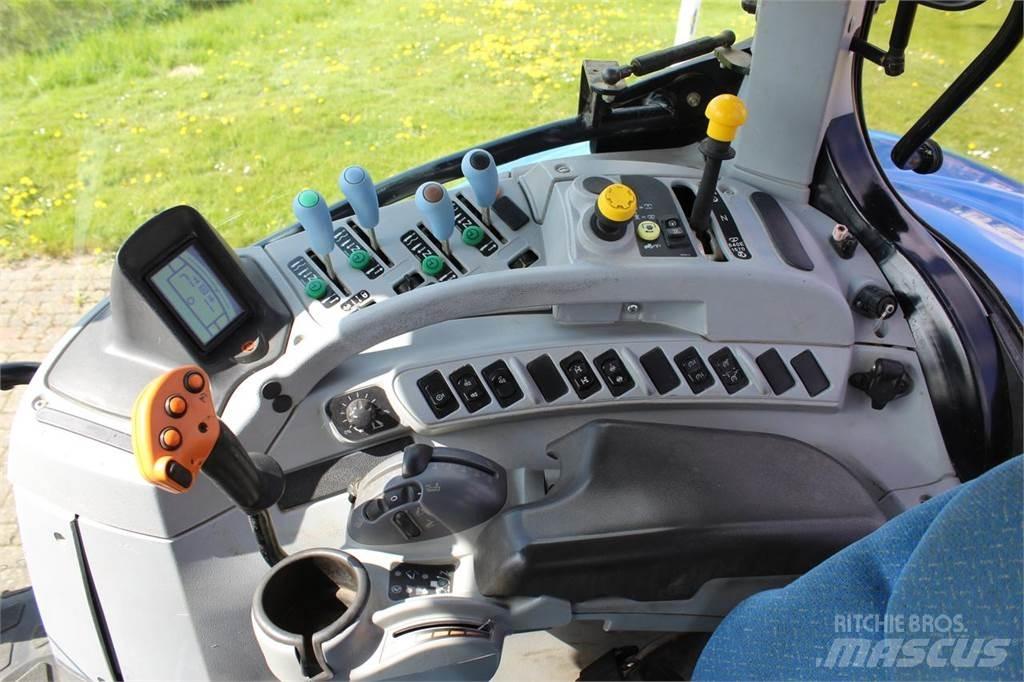 New Holland T7050 Tractors