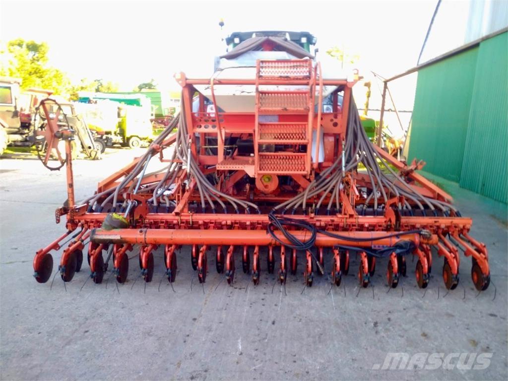 Kuhn Venta TI 450 Combination drills