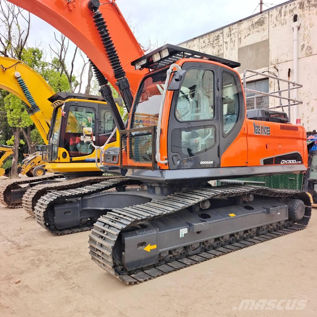 Doosan DX 300 Crawler excavators
