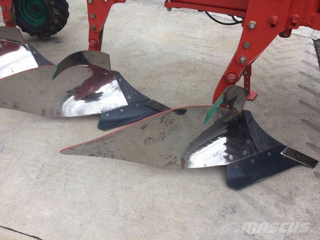 Kverneland LS100 Ploughs