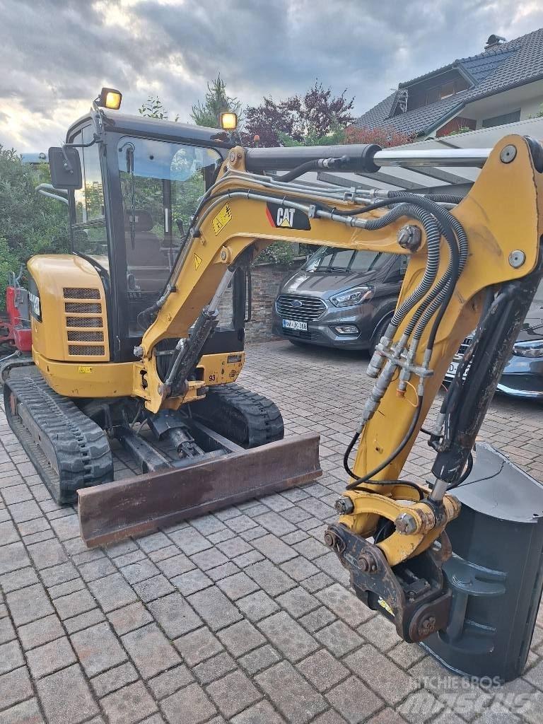 CAT 302.7 D CR Mini excavators < 7t (Mini diggers)