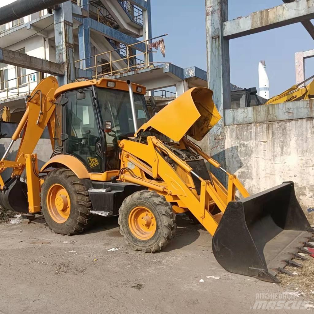 JCB 3CX Backhoe