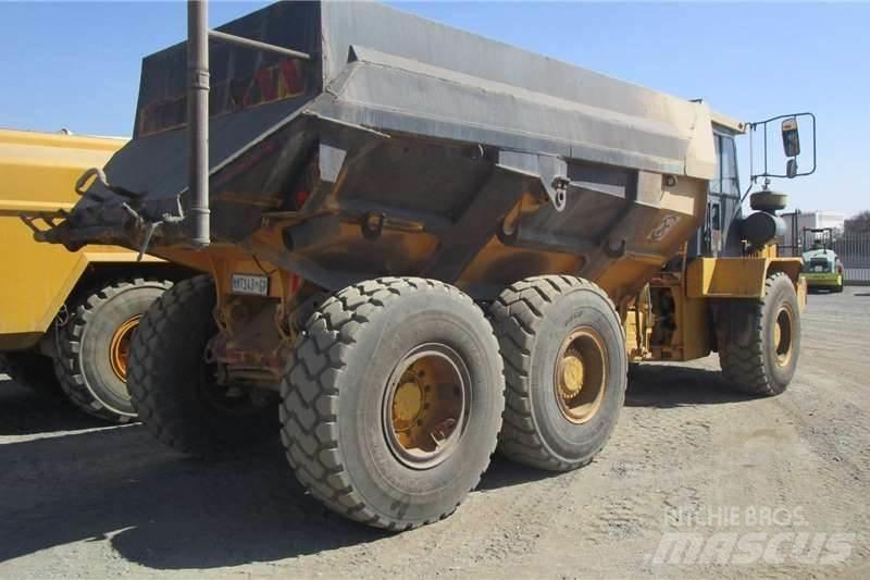 Bell B20C 6X4 Tanker trucks