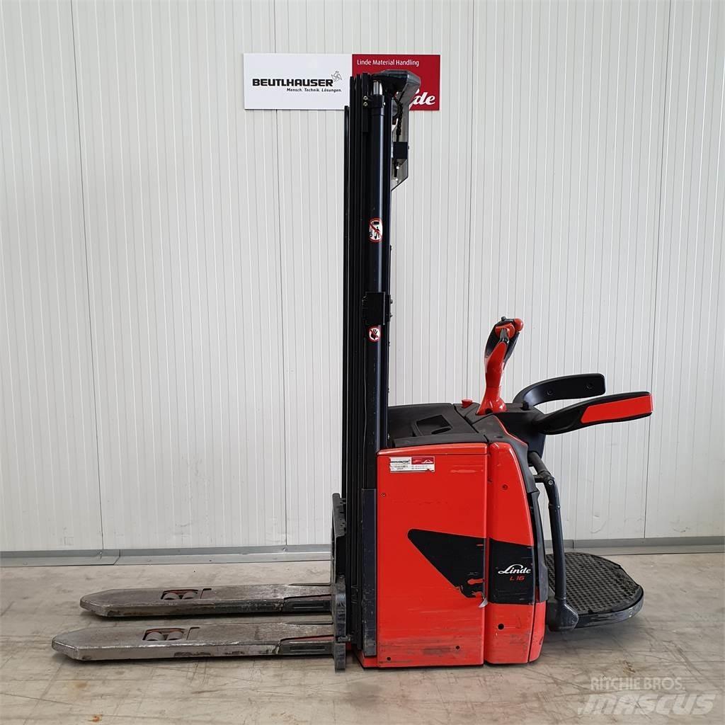 Linde L16AP Pedestrian stacker