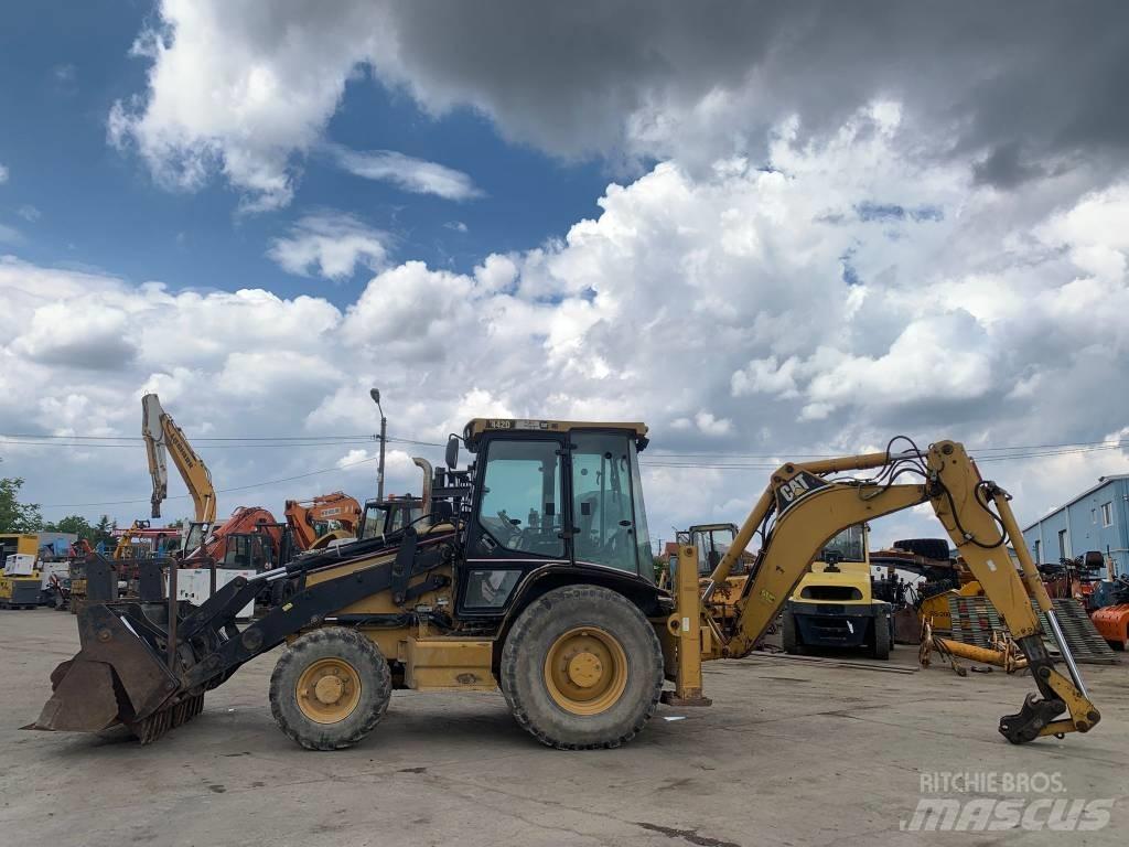 CAT 442 D Backhoe