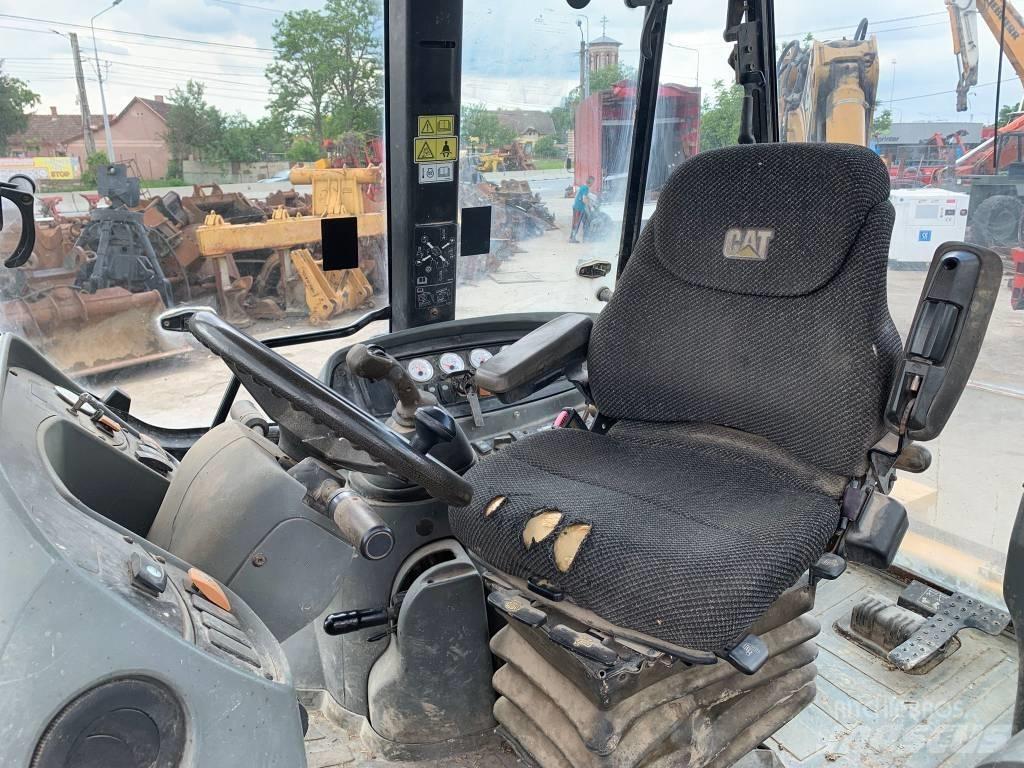 CAT 442 D Backhoe