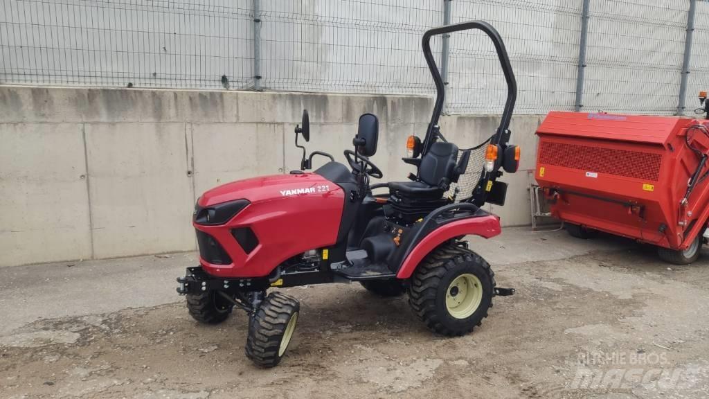 Yanmar SA221-R Tractors