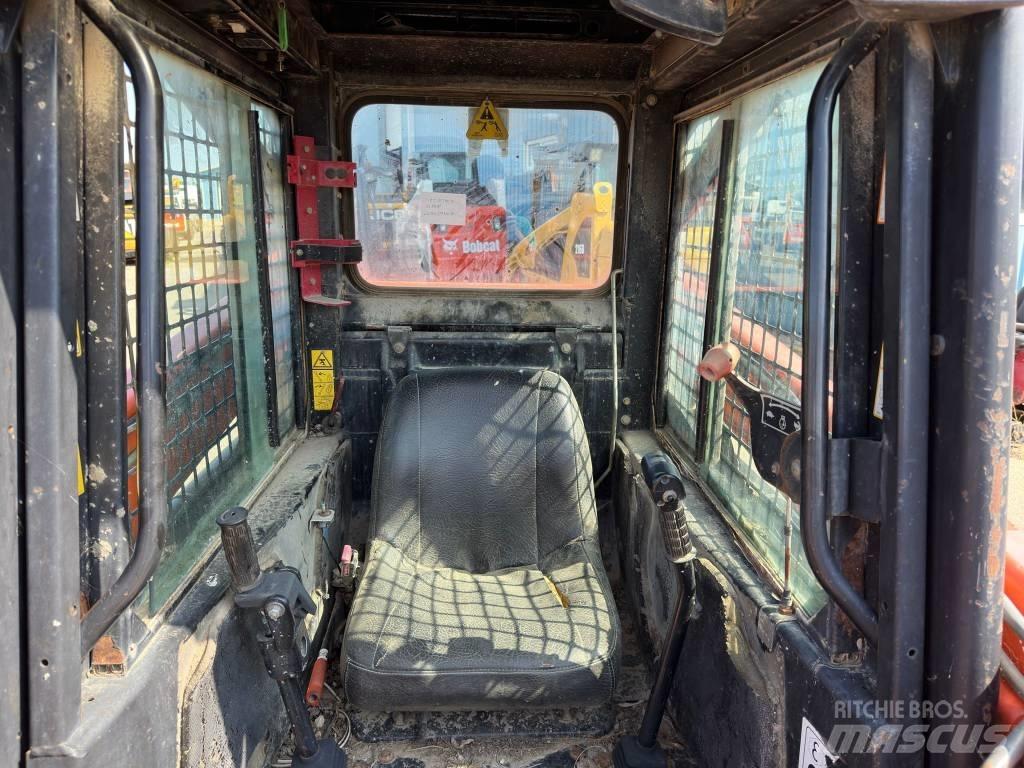 Fiat-Hitachi SL55B Skid steer loaders