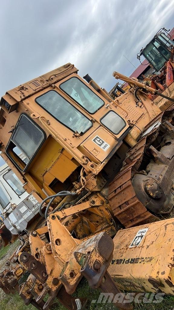 CAT D 6 D Booms and arms
