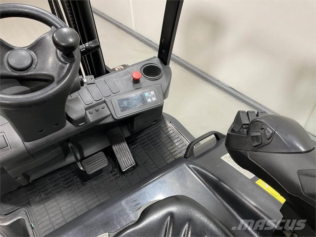 Mitsubishi FB18PNT Electric forklift trucks