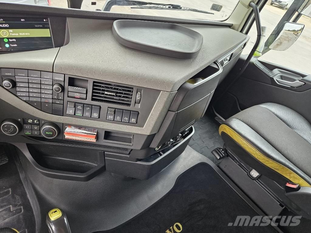 Volvo FH 16 6x2 550 Prime Movers