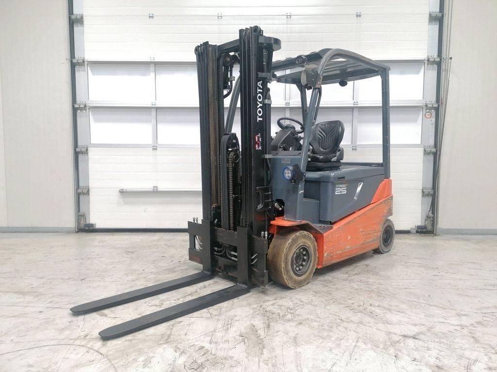 Toyota 8FBMT25 Electric forklift trucks