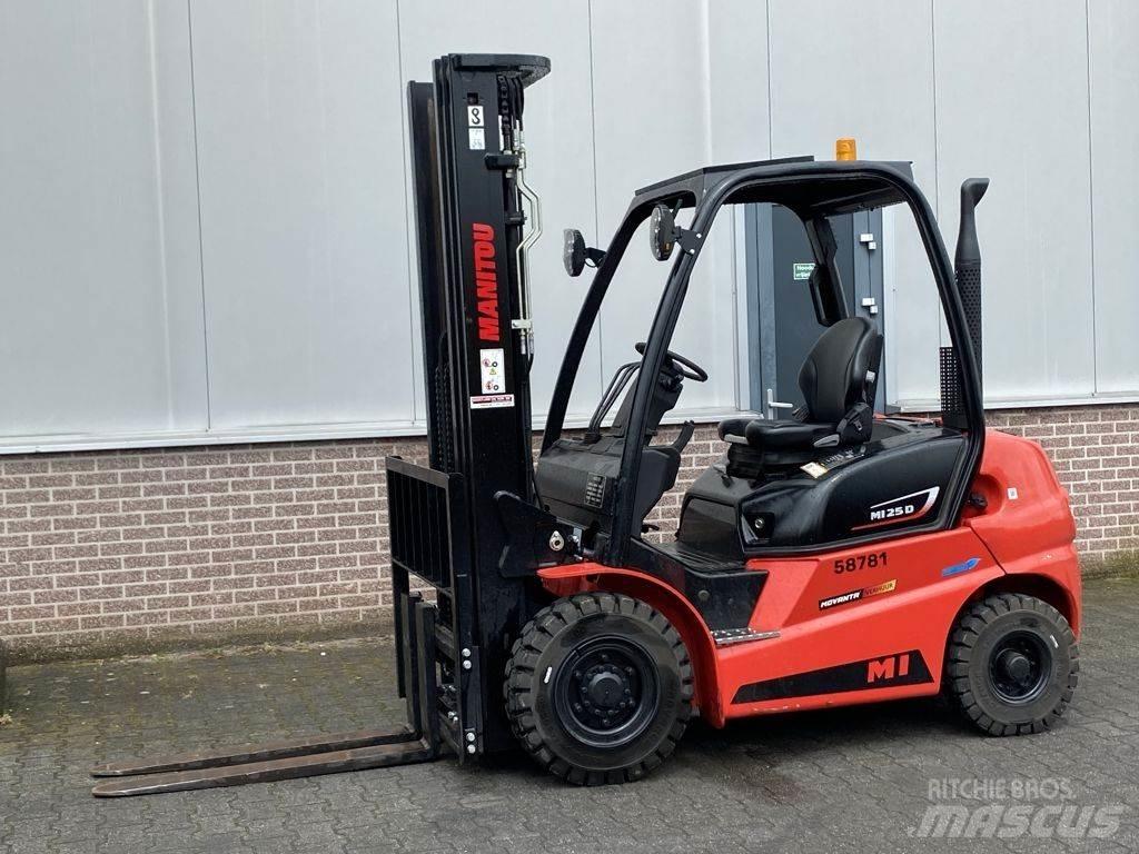 Manitou MI 25 Diesel trucks