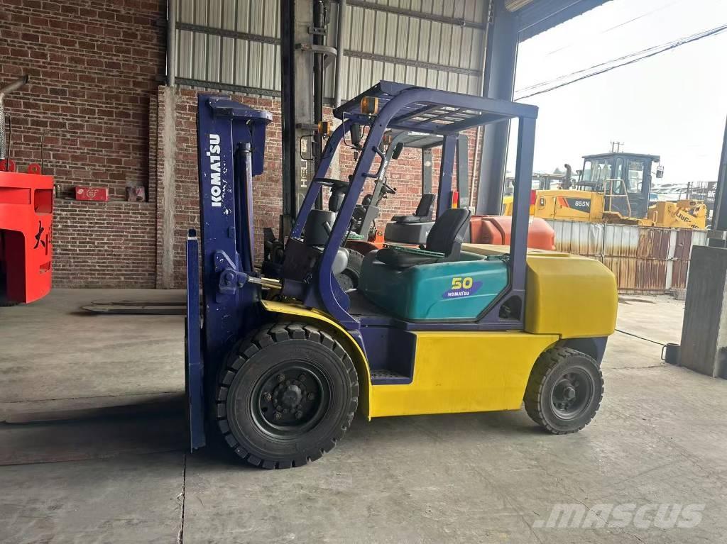 Komatsu 5t Diesel trucks