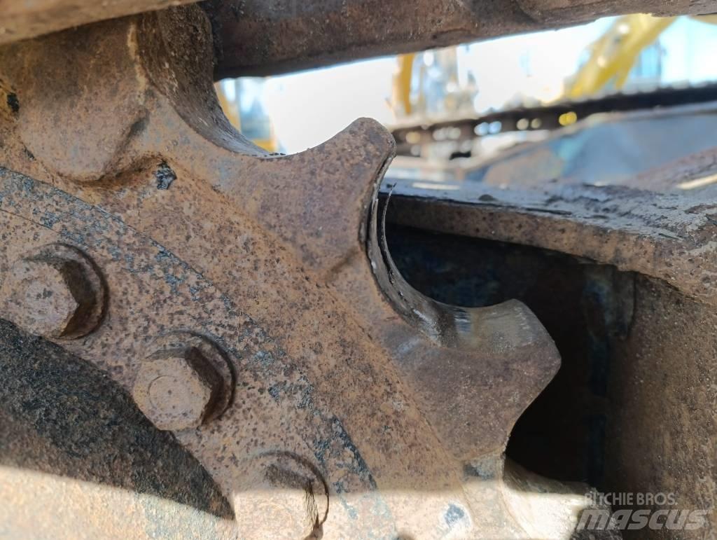 JCB JS 220 Crawler excavators