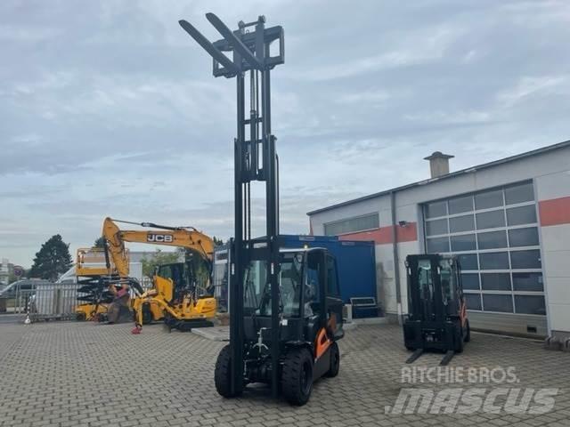 Doosan D35C-9 Diesel trucks