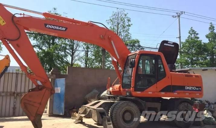Doosan DH210W-7 Wheeled excavators
