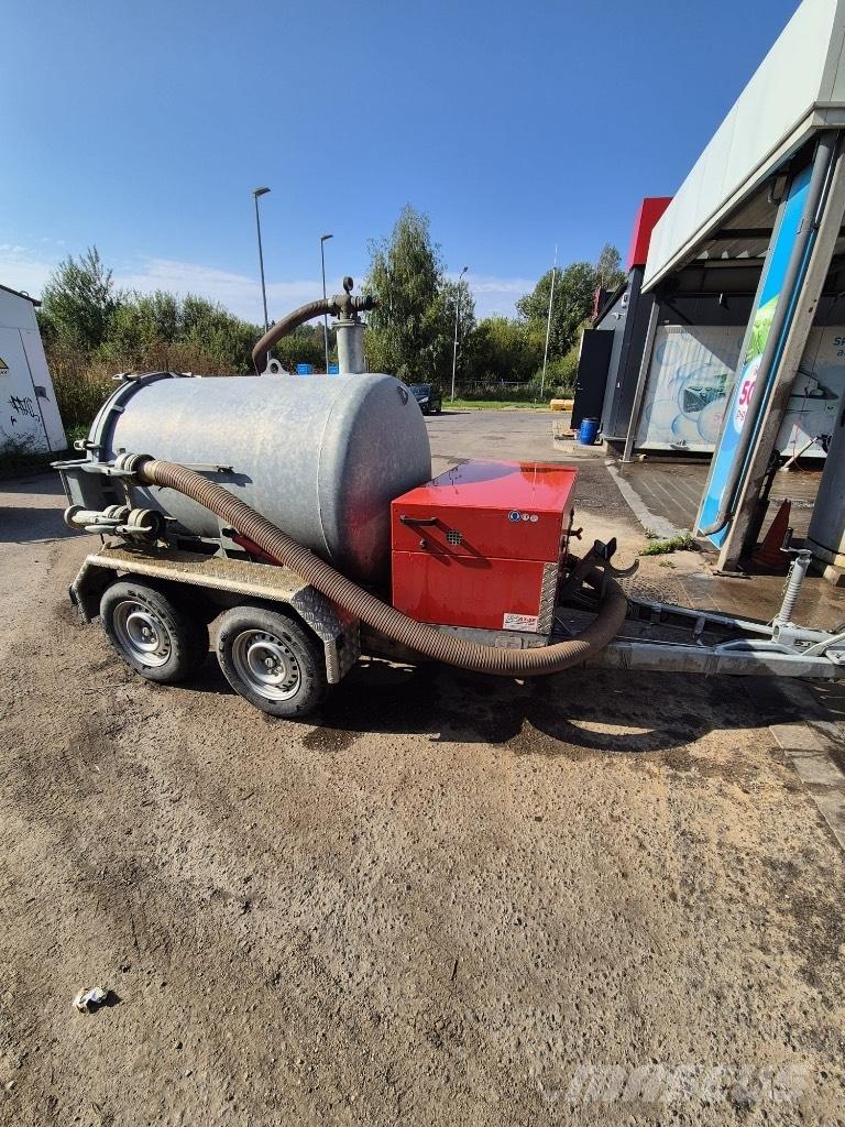 AT Boretec MTV2000 Horizontal drilling rigs