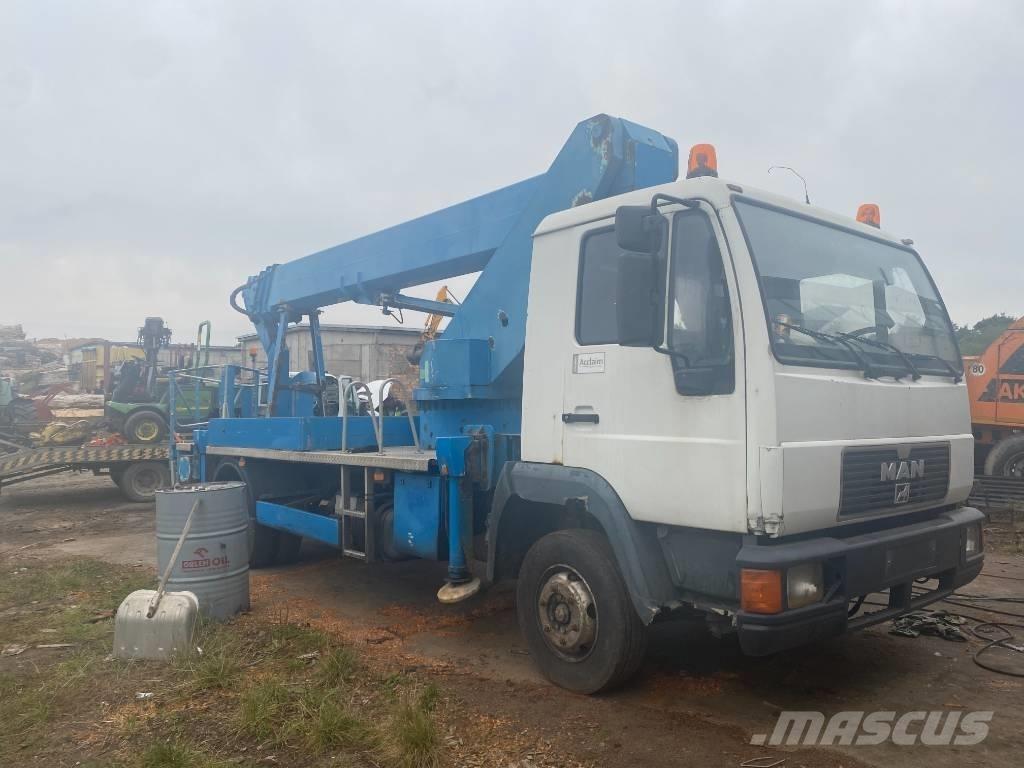 MAN 8.163 Truck mounted cranes