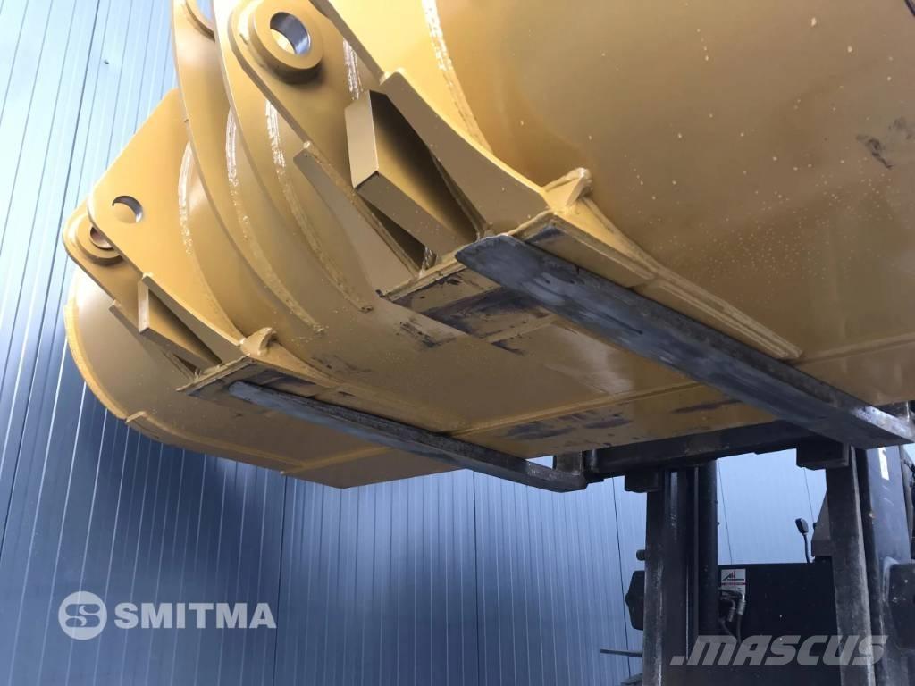CAT 962K Buckets