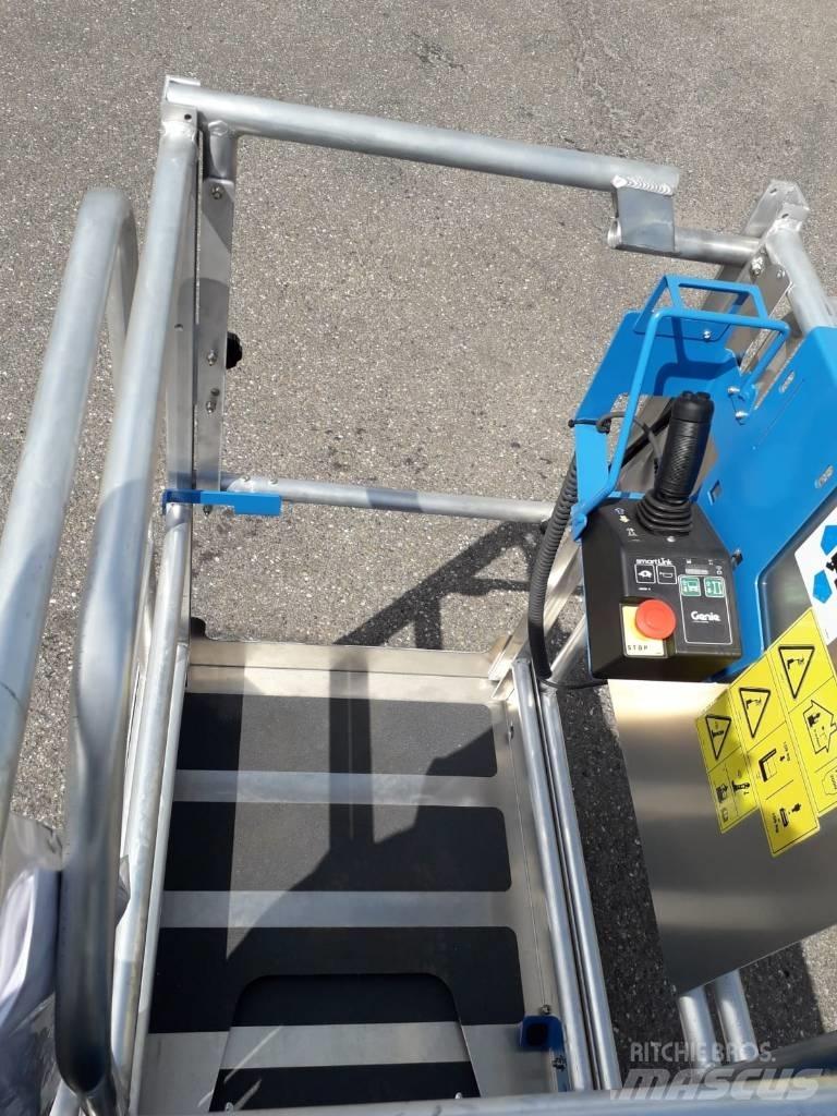 Genie GR 20 Used Personnel lifts and access elevators