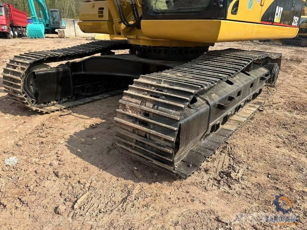 CAT 325CL Crawler excavators