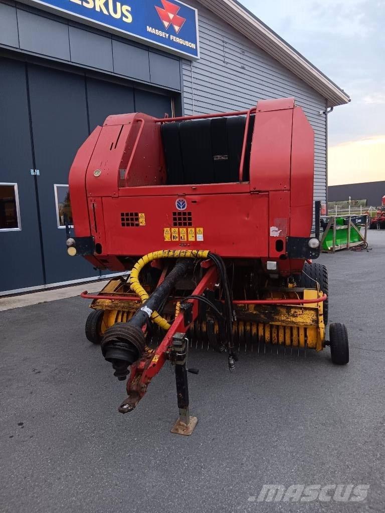 New Holland BR 740 Round balers