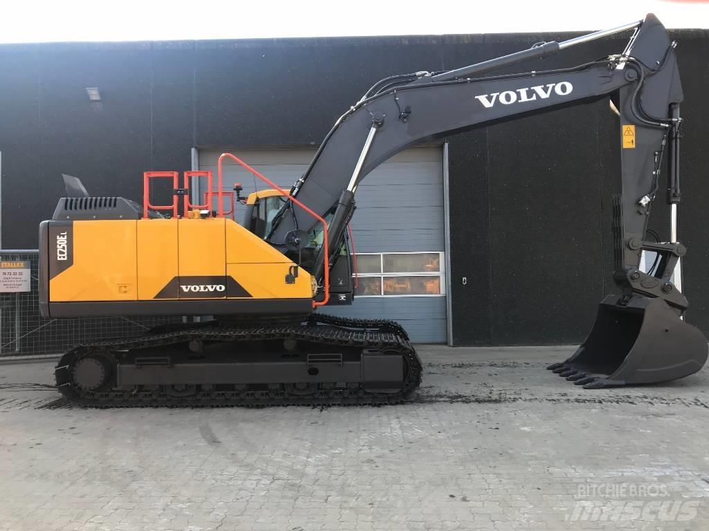 Volvo EC250E L Crawler excavators