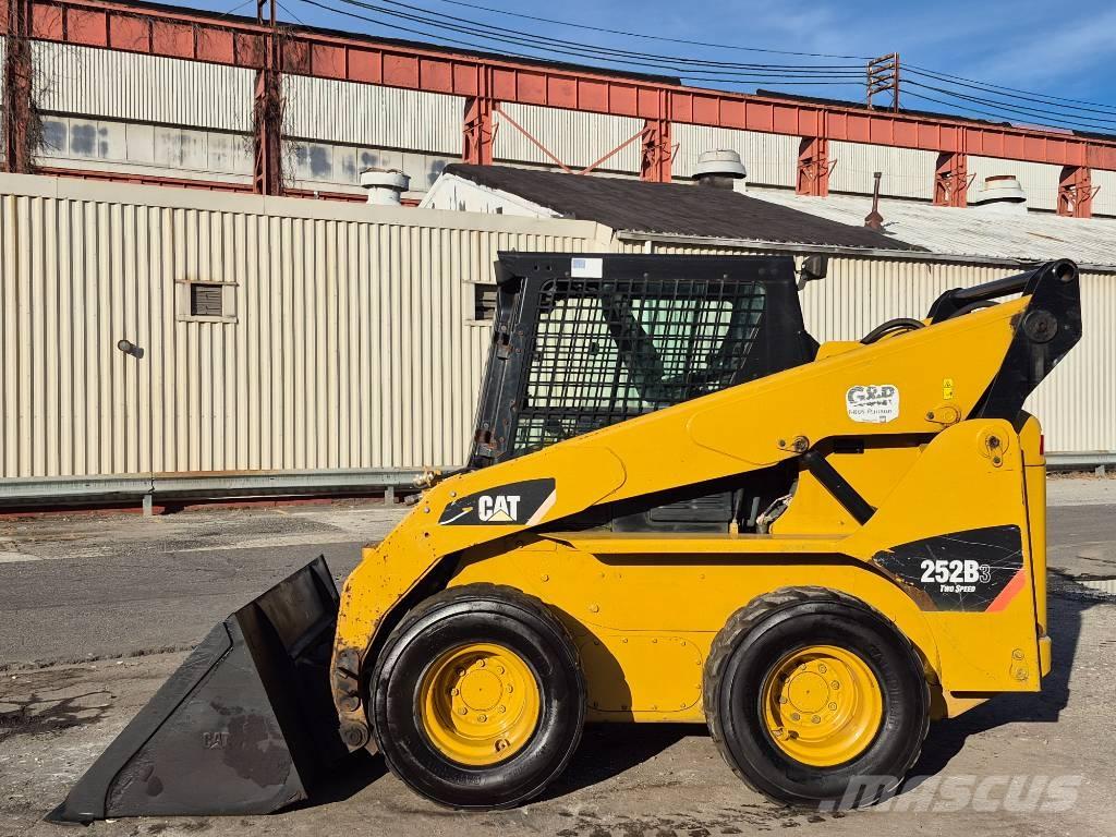 CAT 252 B 3 Skid steer loaders