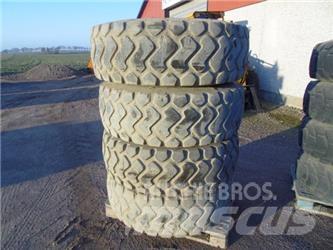  Däck 15,5x25 Tyres, wheels and rims