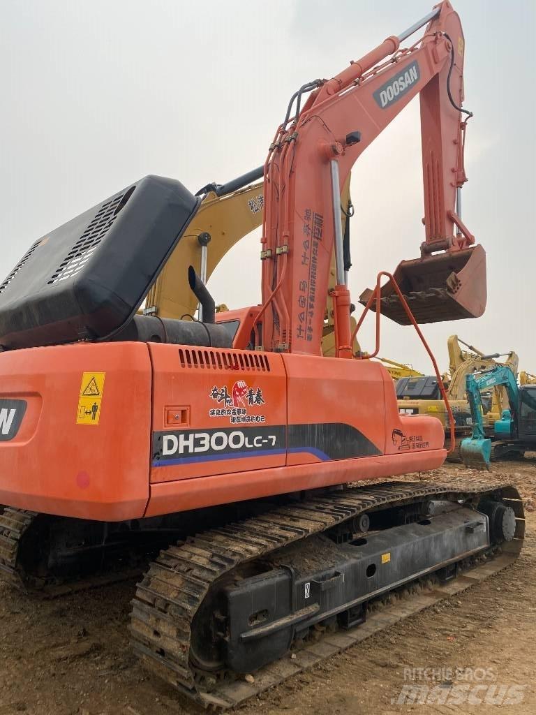 Doosan DH300-7 Crawler excavators