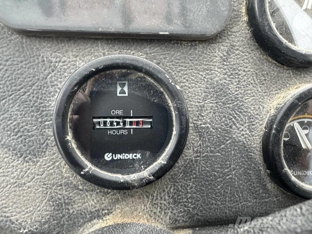 Sellick S100 Rough terrain truck