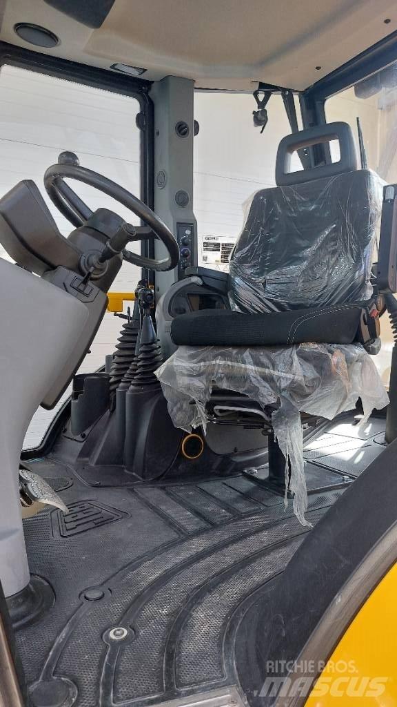 JCB 3 CX Plus Backhoe