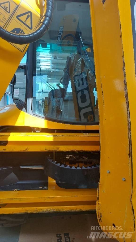 JCB 3 CX Plus Backhoe