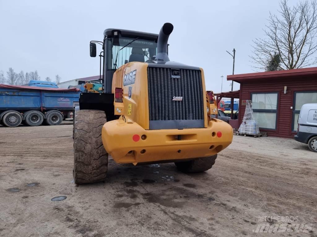 CASE 821 F Wheel loaders