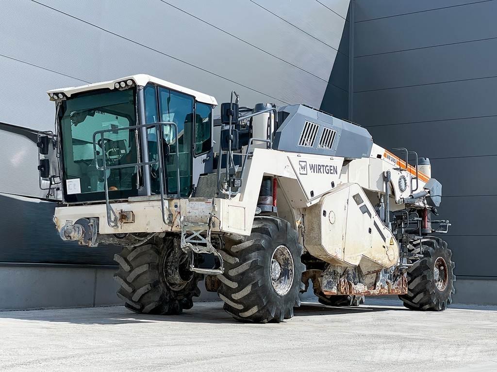 Wirtgen WR 240I Asphalt recycling