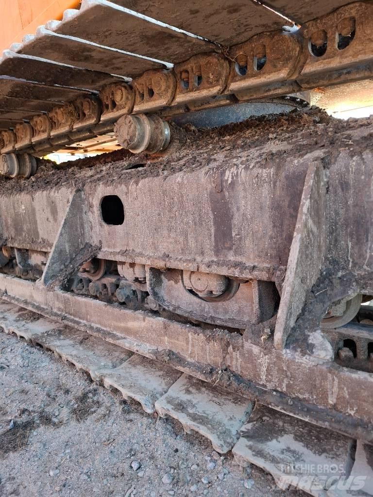 Hitachi EX 165 LC Crawler excavators