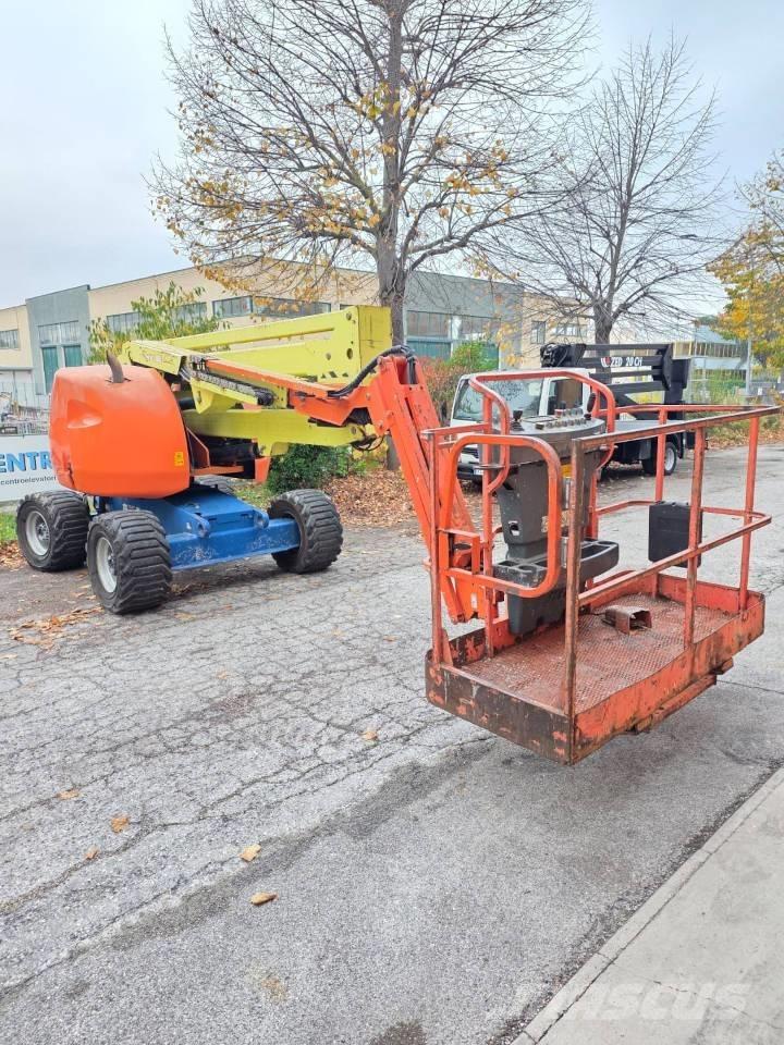 JLG 450 AJ Articulated boom lifts