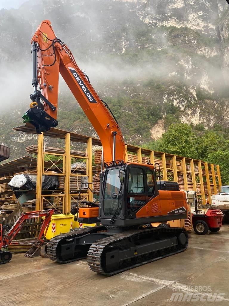 Develon DX 210 NLC-7 Crawler excavators