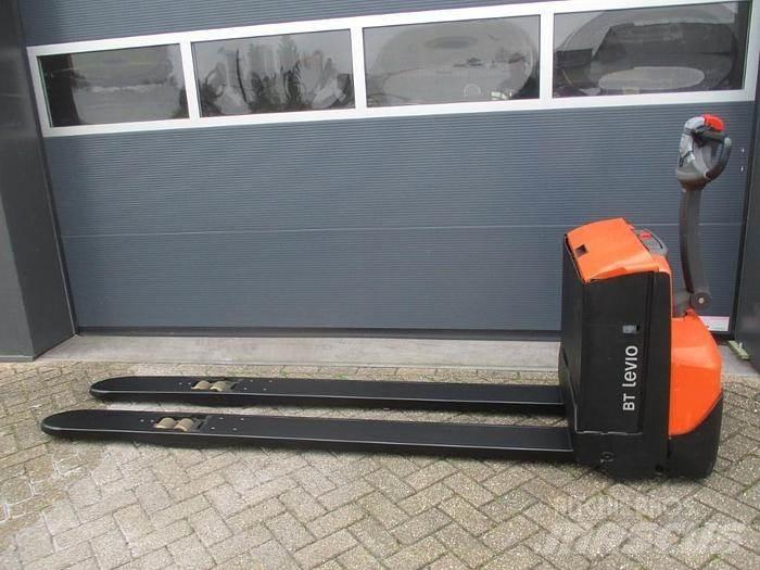 Toyota LWE 250 Low lifter