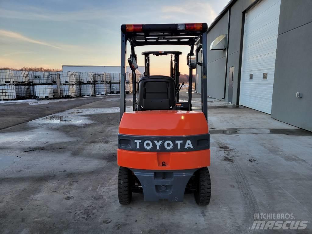 Toyota 8FB25 Electric forklift trucks