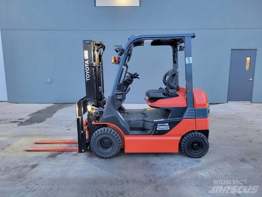 Toyota 8FB25 Electric forklift trucks