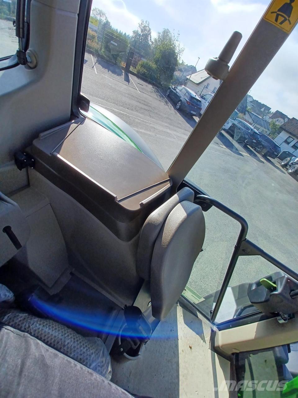 John Deere 6110M Tractors