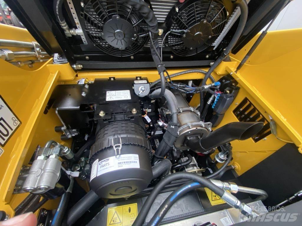 Gehl R165 Skid steer loaders