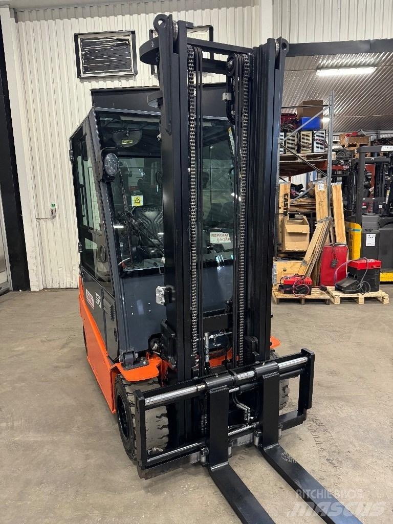 Toyota 8FBMT30 Electric forklift trucks