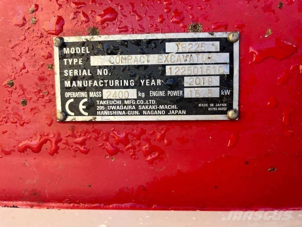 Takeuchi TB 225 Mini excavators < 7t (Mini diggers)