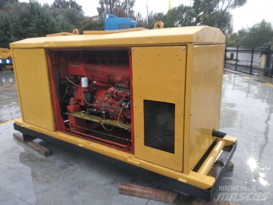 CAT MS-A82 Crawler excavators