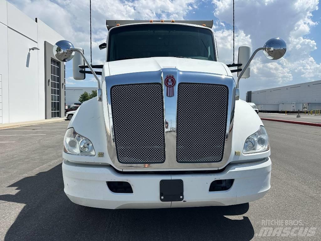 Kenworth T 680 Tipper trucks