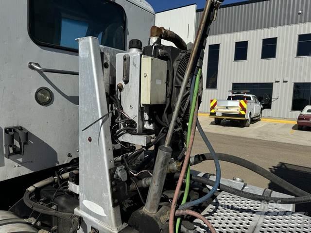 Kenworth T880 Other