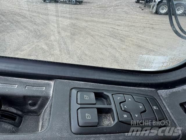 Volvo VHD Other